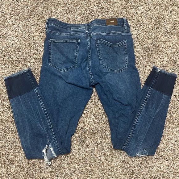 Zara Basic Z1975 Denim - Picture 2 of 2